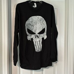 Men’s BoxLunch Marvel The Punisher long sleeve tee- NWOT